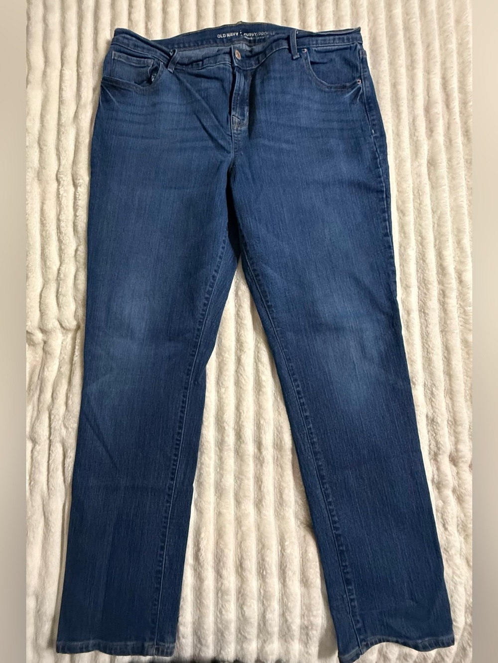 Old Navy Women's Jeans in Deep Indigo Blue